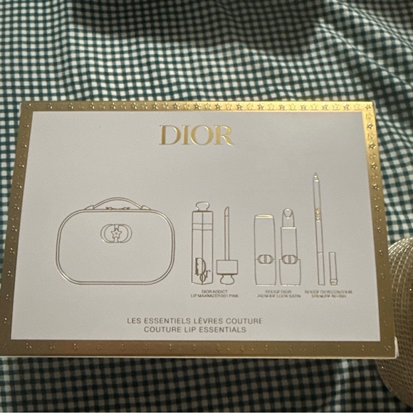 Christian Dior Gold Woven Makeup Pouch with Branded Box - Picture 4 of 8